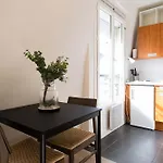 Cozy Studio Near Latin Quarter